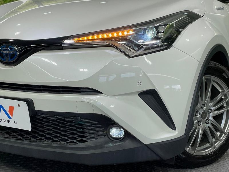 2018 Toyota C-HR DAA-ZYX10 (UW-6a87c372ef2fb)[11]