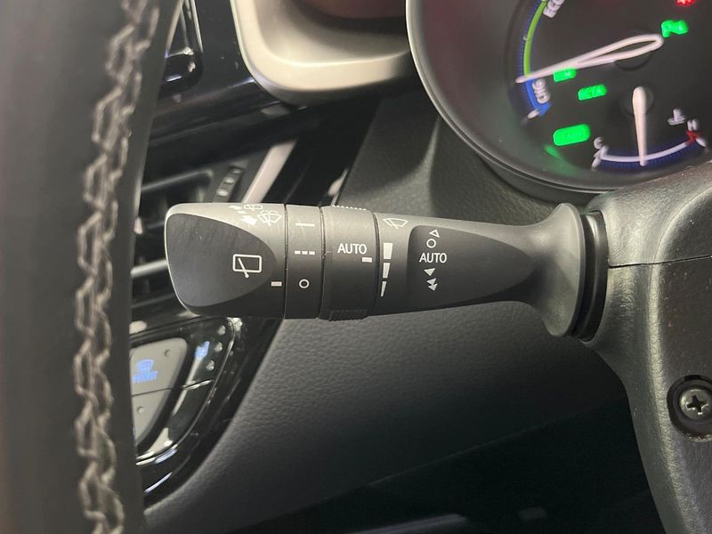 2019 Toyota C-HR DAA-ZYX10 (UW-6a87c3739e341)[23]