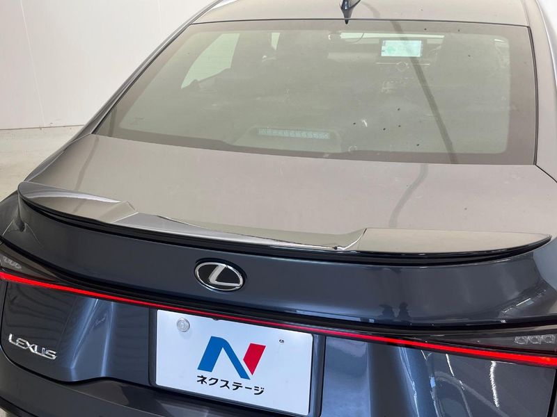 2021 Lexus IS 3BA-ASE30 (UW-6a8911a897f34)[21]