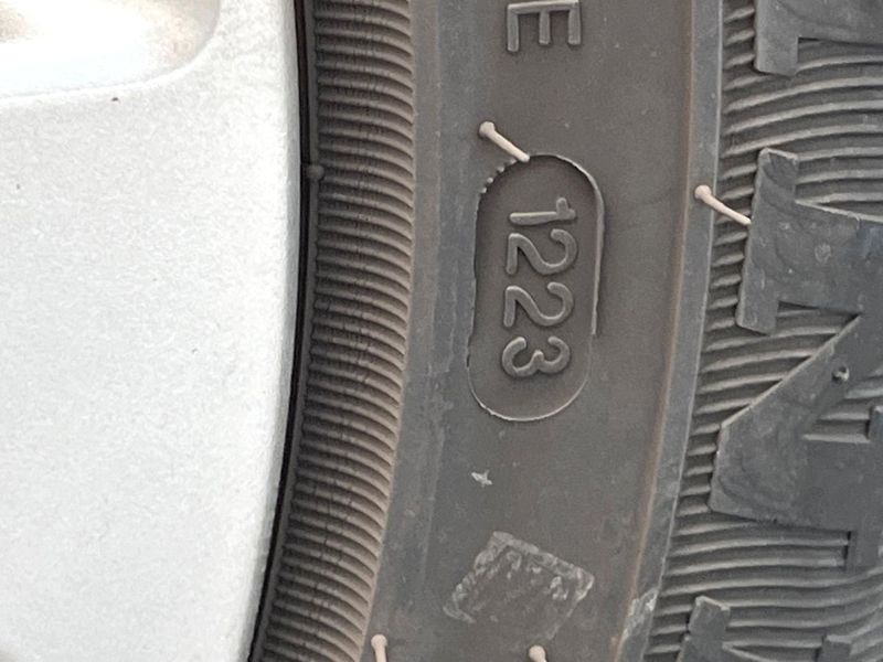 2018 Subaru Legacy B4 DBA-BN9 (UW-6a891204d7871)[13]