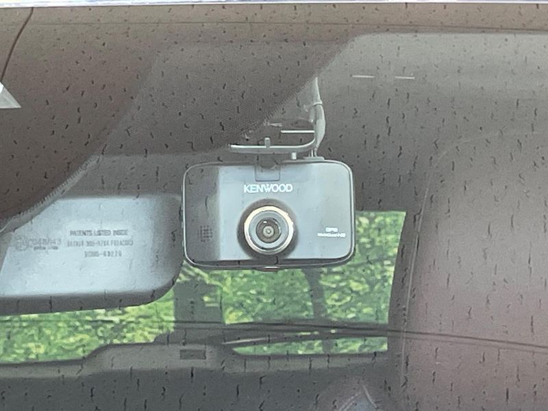 2022 Mazda MX-30 5AA-DREJ3P (UW-6a89122927a33)[17]