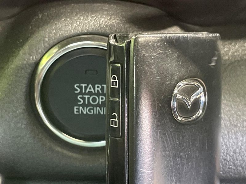 2022 Mazda MX-30 5AA-DREJ3P (UW-6a89122927a33)[5]