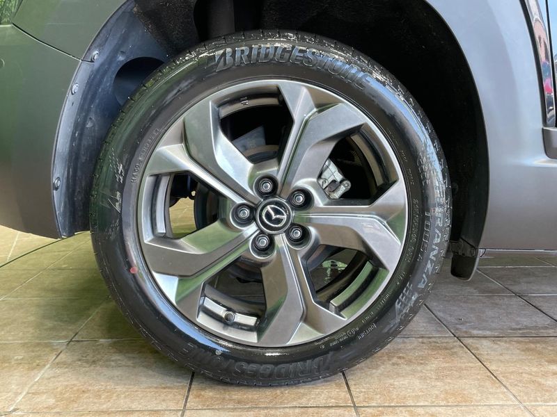 2022 Mazda MX-30 5AA-DREJ3P (UW-6a89122927a33)[28]