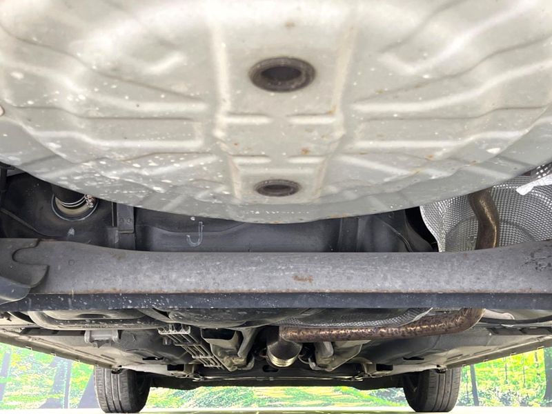 2018 Nissan Note DBA-E12 (UW-6a89122ded19f)[25]