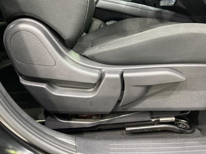 2021 Nissan Note 6AA-E13 (UW-6a89122f3a63f)[27]