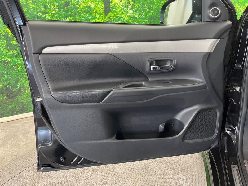 2013 Mitsubishi OUTLANDER PHEV DLA-GG2W (UW-6a89125e91068)[29]