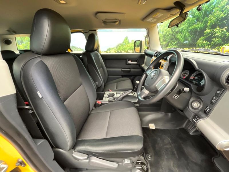 2015 Toyota FJ CRUISER CBA-GSJ15W (UW-6a89127394a5e)[29]