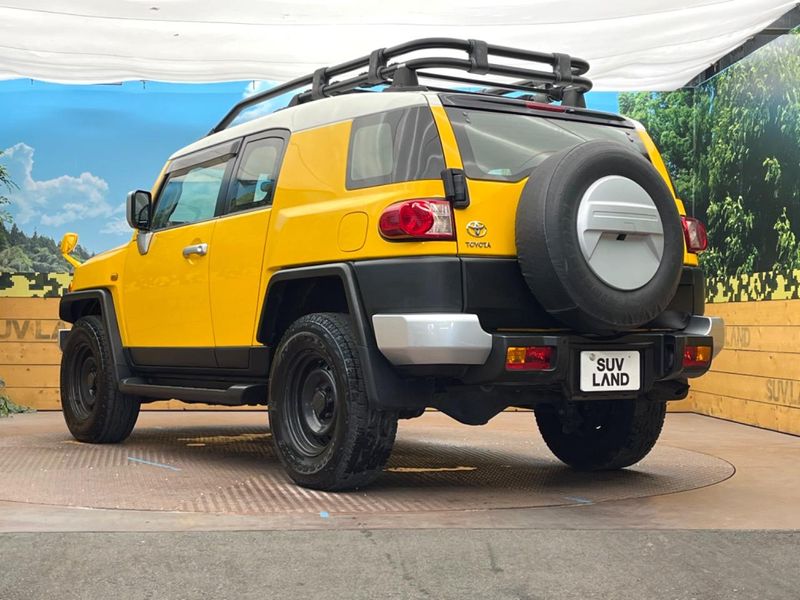 2015 Toyota FJ CRUISER CBA-GSJ15W (UW-6a89127394a5e)[18]