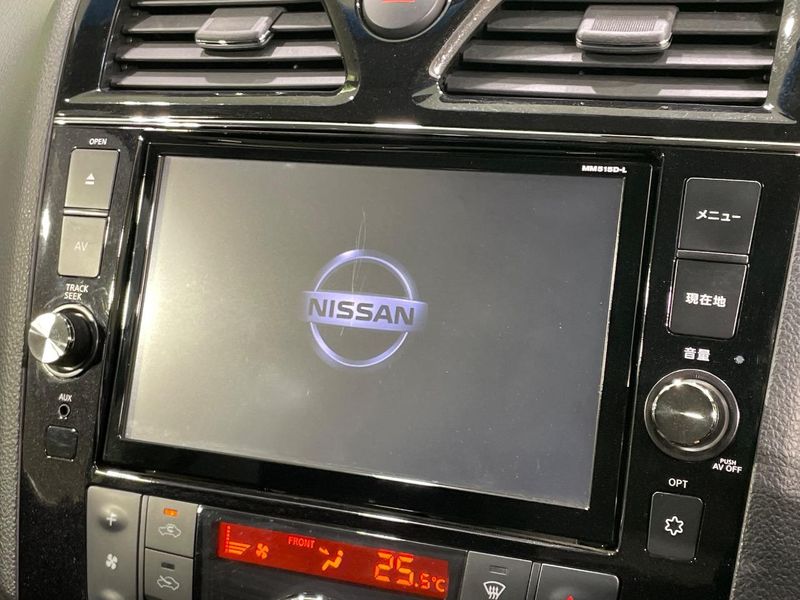 2015 Nissan Serena DAA-HFC26 (UW-6a8912a0e8b84)[11]