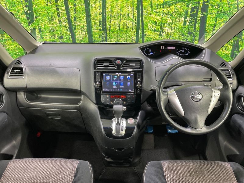 2015 Nissan Serena DAA-HFC26 (UW-6a8912a0e8b84)[23]