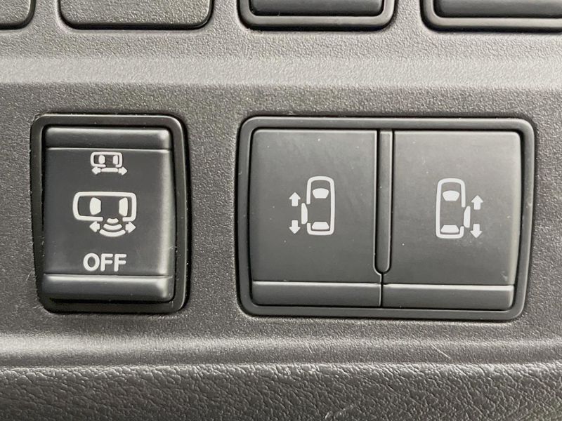 2020 Nissan Serena 6AA-HFC27 (UW-6a8912a5081ea)[21]