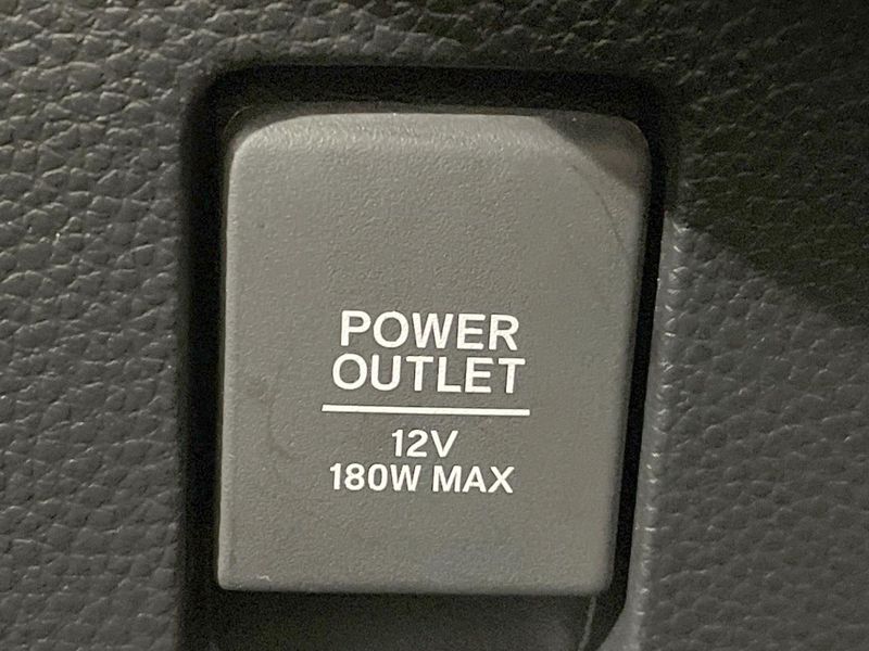 2019 Honda N-BOX CUSTOM DBA-JF4 (UW-6a8912ea6b48f)[23]