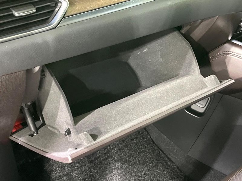 2018 Mazda CX-8 3da-kg2p (UW-6a89131d9ab49)[27]