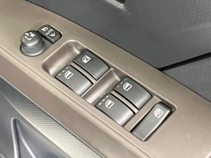 2023 Toyota Roomy 5BA-M900A (UW-6a891387791a1)[5]