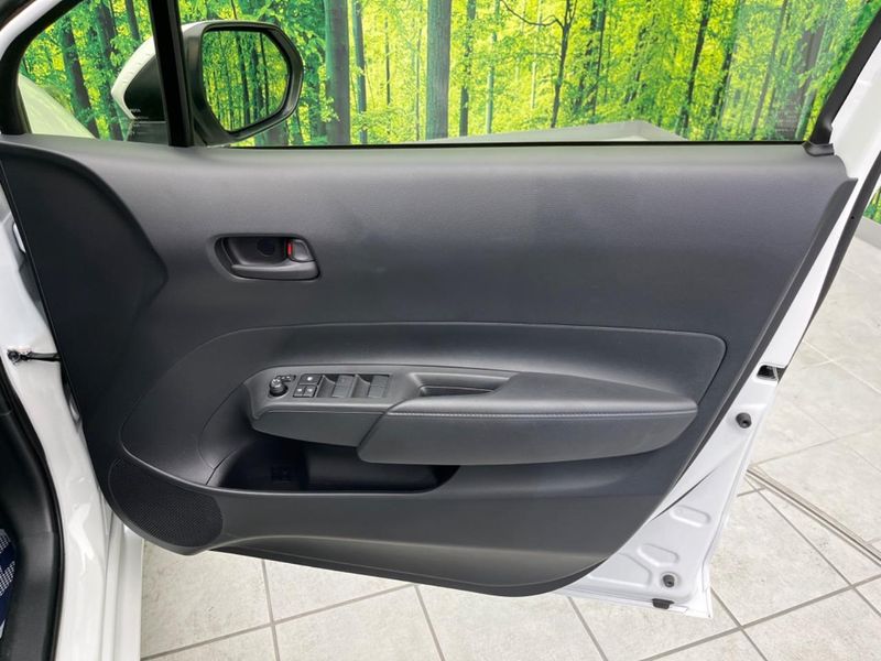 2023 Toyota Aqua 6AA-MXPK11 (UW-6a89141450696)[9]