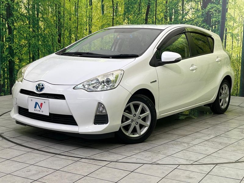 2012 Toyota Aqua DAA-NHP10 (UW-6a89145006992)[0]