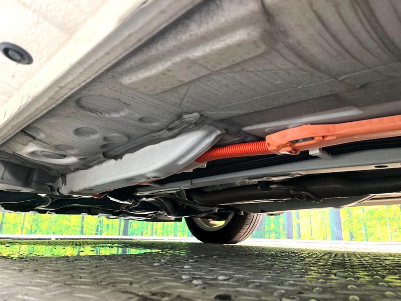 2015 Toyota Aqua DAA-NHP10 (UW-6a89145419a19)[16]