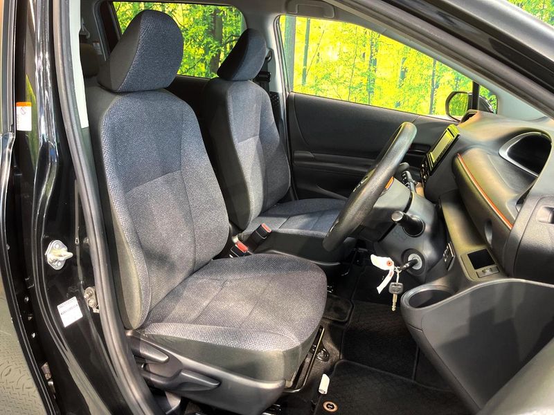 2018 Toyota Sienta DBA-NSP170G (UW-6a891466bab9a)[25]