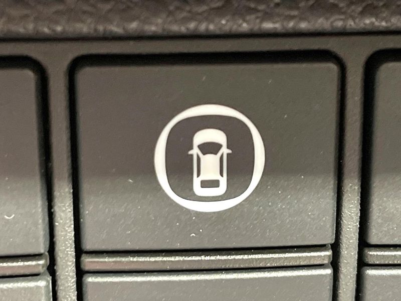 2021 Honda Vezel 6AA-RV5 (UW-6a89148767d3c)[28]