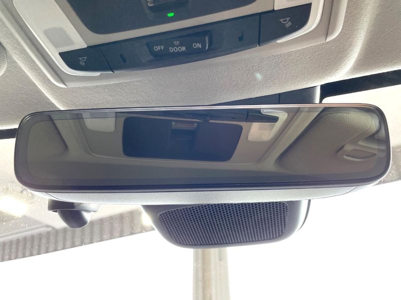 2021 Honda Vezel 6AA-RV5 (UW-6a89148767d3c)[24]