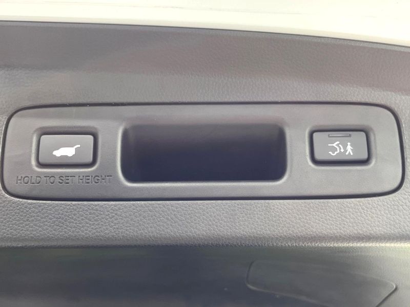 2024 Honda Vezel 6AA-RV5 (UW-6a89148d6cc08)[27]