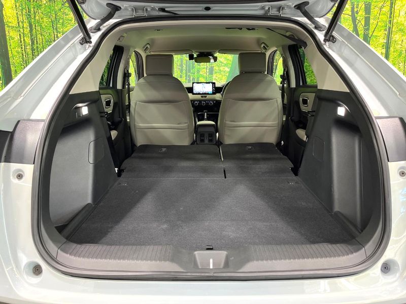2024 Honda Vezel 6AA-RV5 (UW-6a89148d6cc08)[24]