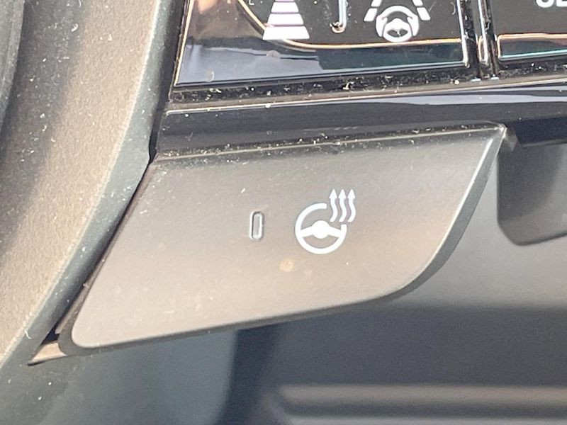 2021 Honda Vezel 6AA-RV6 (UW-6a8914923fd52)[25]