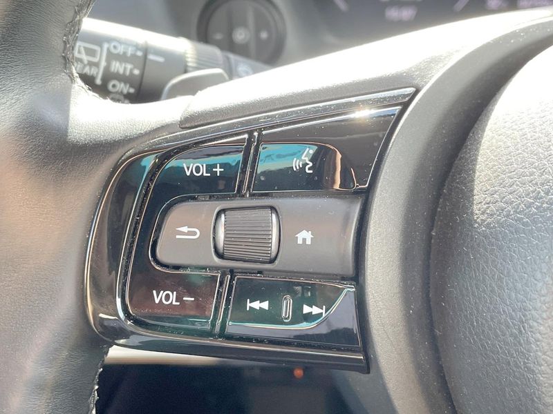 2021 Honda Vezel 6AA-RV6 (UW-6a8914923fd52)[23]