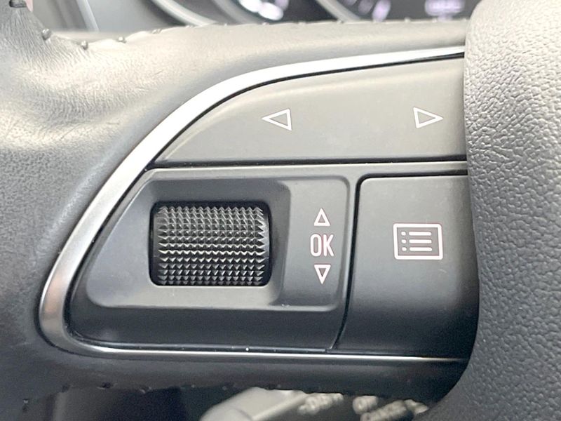 2016 Audi A6 ABA-4GCYPS (UW-6a8914dbec3e9)[25]