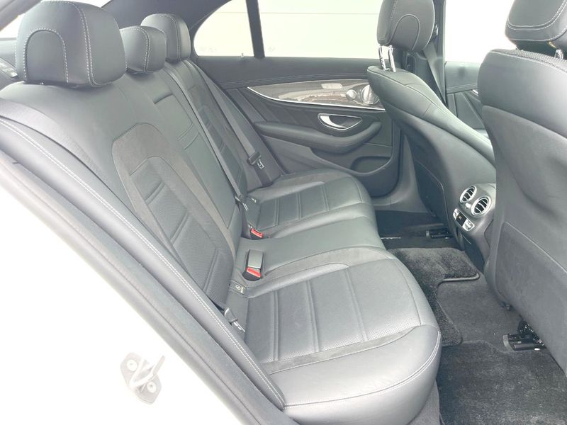 2017 Mercedes Benz E Class CBA-213064 (UW-6a8914e68154a)[21]