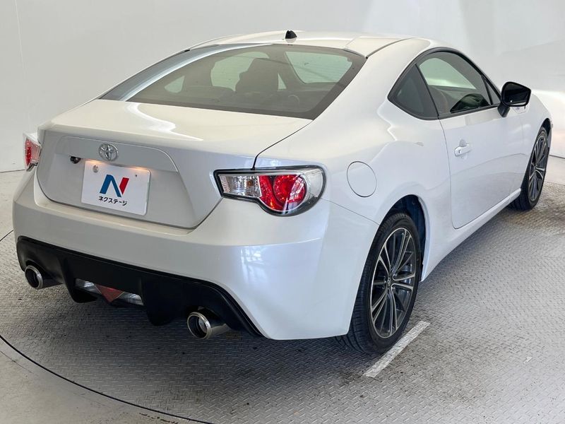 2013 Toyota 86 DBA-ZN6 (UW-6a891503db06c)[15]
