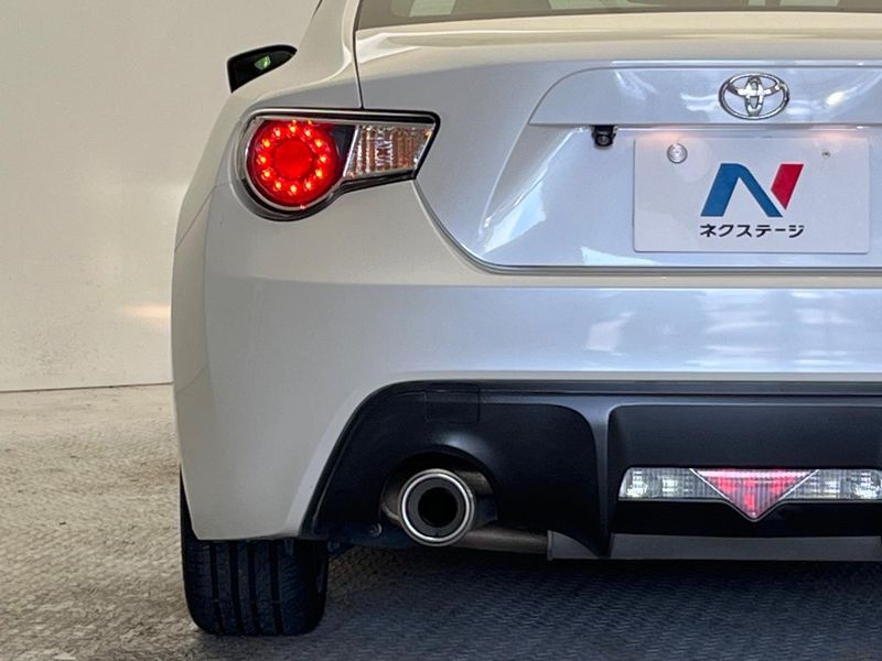 2013 Toyota 86 DBA-ZN6 (UW-6a891503db06c)[17]