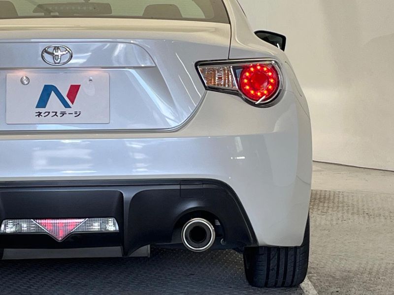 2013 Toyota 86 DBA-ZN6 (UW-6a891503db06c)[18]