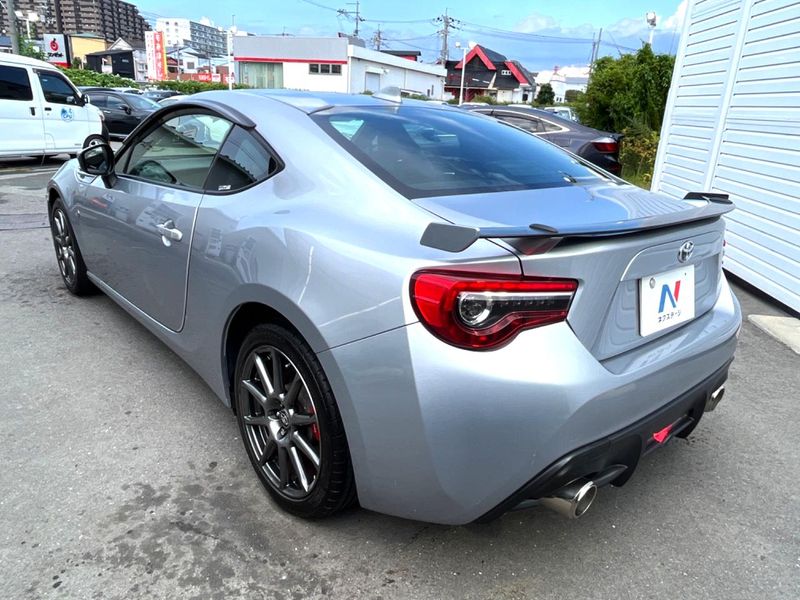 2017 Toyota 86 DBA-ZN6 (UW-6a8915048f69c)[19]