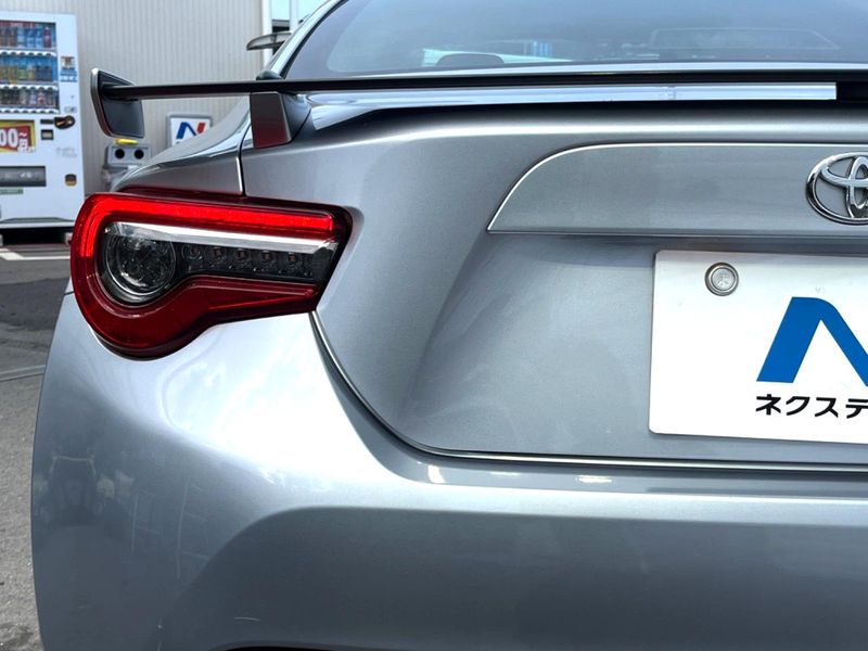 2017 Toyota 86 DBA-ZN6 (UW-6a8915048f69c)[22]
