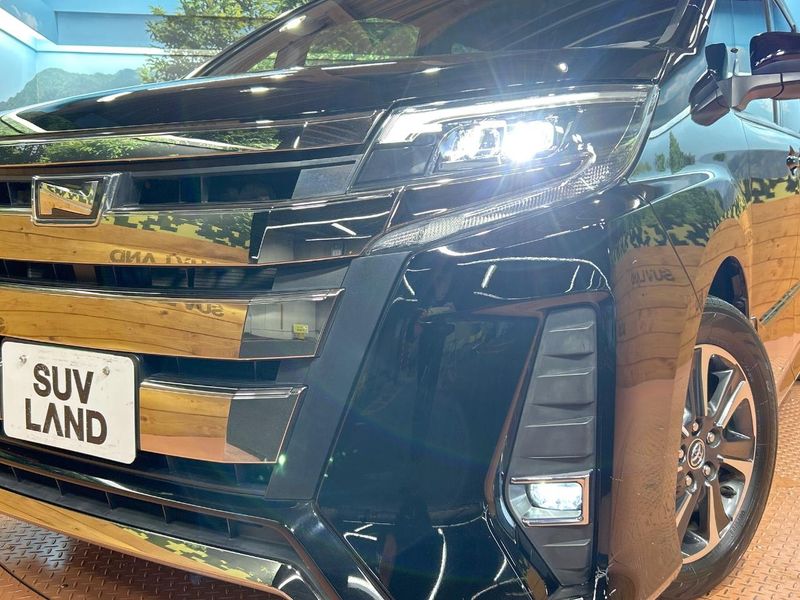 2017 Toyota Noah DBA-ZRR80W (UW-6a89150edce77)[6]