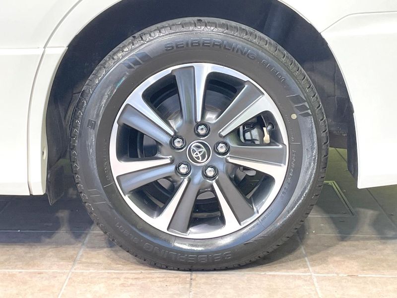 2018 Toyota Noah DBA-ZRR80W (UW-6a891510ca1bc)[4]