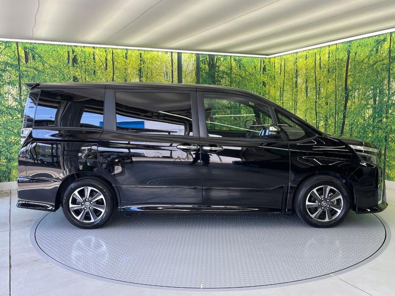 2021 Toyota Voxy 3BA-ZRR80W (UW-6a891518cf6b5)[7]