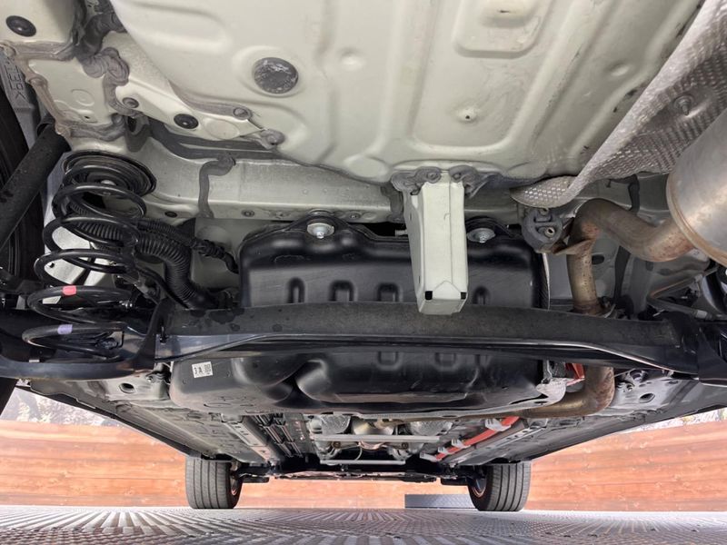 2023 Toyota Corolla Cross 6AA-ZVG13 (UW-6a89152302874)[18]