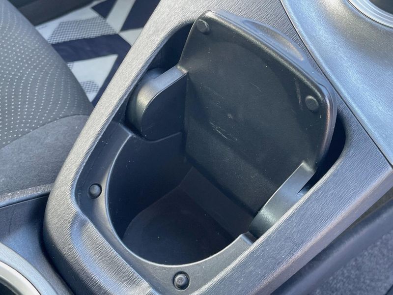 2014 Toyota Prius DAA-ZVW30 (UW-6a8915323c752)[27]