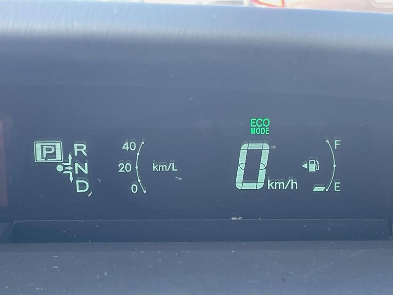 2014 Toyota Prius DAA-ZVW30 (UW-6a8915323c752)[4]