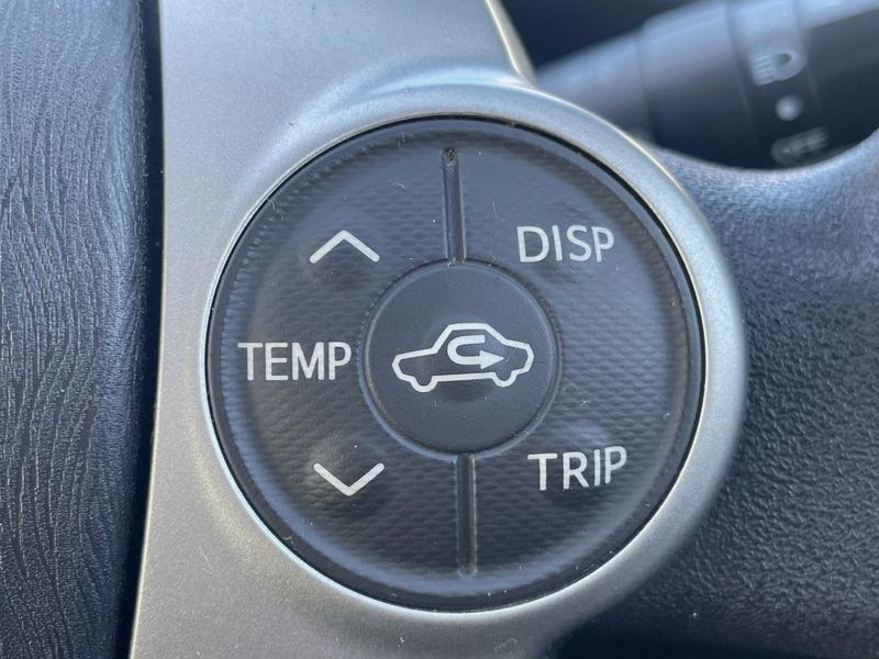 2014 Toyota Prius DAA-ZVW30 (UW-6a8915323c752)[7]