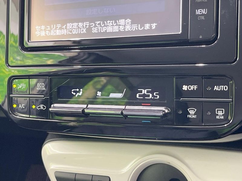 2016 Toyota Prius DAA-ZVW50 (UW-6a891535ae1e8)[25]