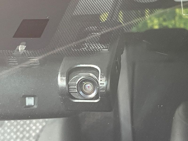 2017 Toyota Prius DAA-ZVW50 (UW-6a8915360e778)[6]