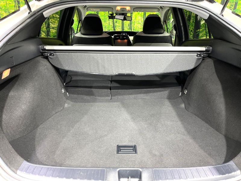 2016 Toyota Prius DAA-ZVW51 (UW-6a89153a35612)[10]
