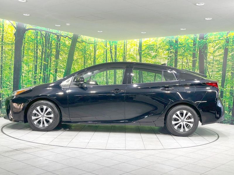 2019 Toyota Prius DAA-ZVW51 (UW-6a89153c6d66b)[13]