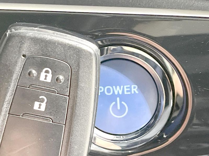 2019 Toyota Prius DAA-ZVW51 (UW-6a89153c6d66b)[4]