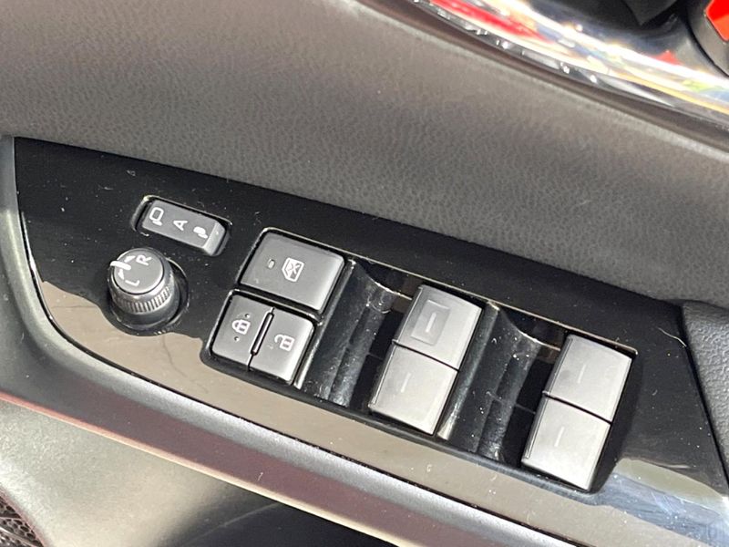 2019 Toyota Prius DAA-ZVW51 (UW-6a891541bf517)[7]
