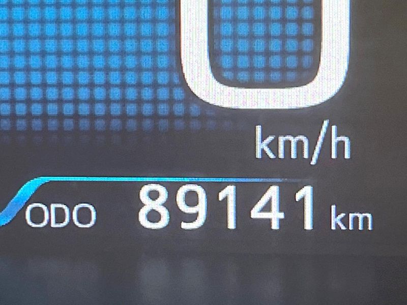 2019 Toyota Prius DAA-ZVW51 (UW-6a891541bf517)[2]