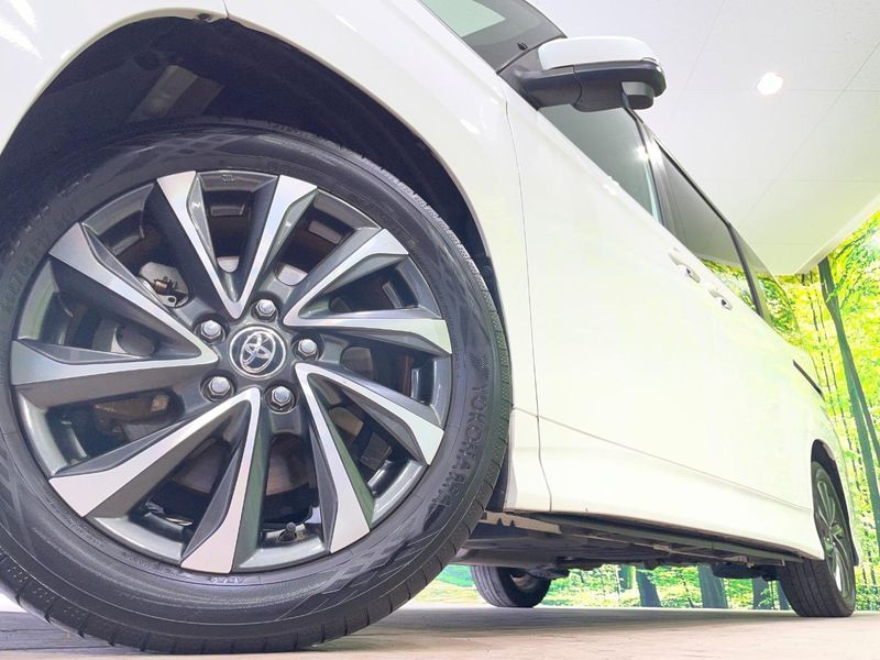 2024 Toyota Voxy 6AA-ZWR90W (UW-6a89155e6b84f)[28]